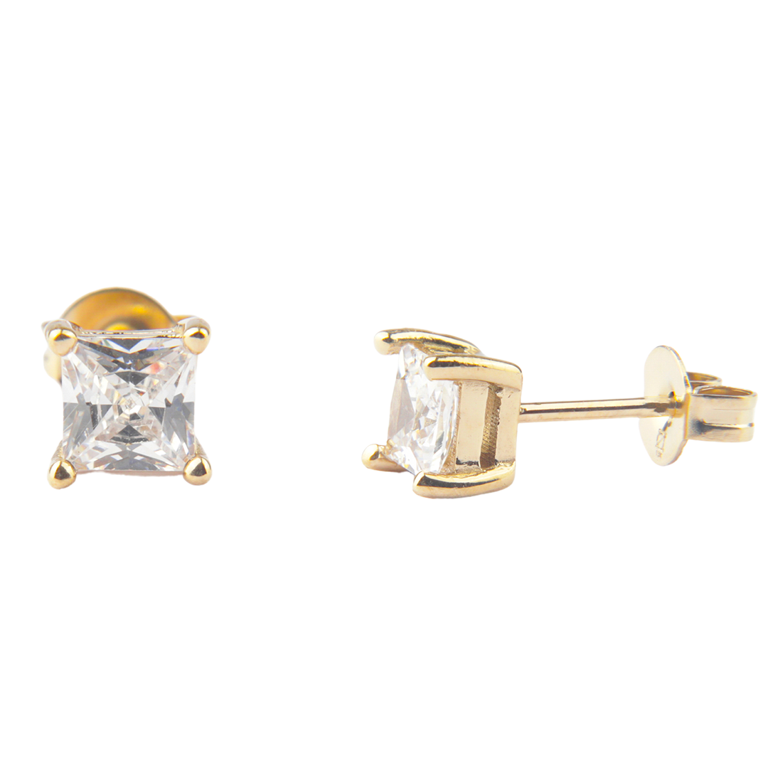 Aros tipo stud con piedra central de corte cuadrado (princess), montada en engaste de 4 puntas que maximiza la entrada de luz.

Oro laminado 18K Di Vogel